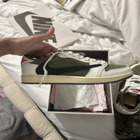 Nike Air Jordan Retro 1 Low OG SP Travis Scott Reverse Olive MEN\'S Size 10 main image 4